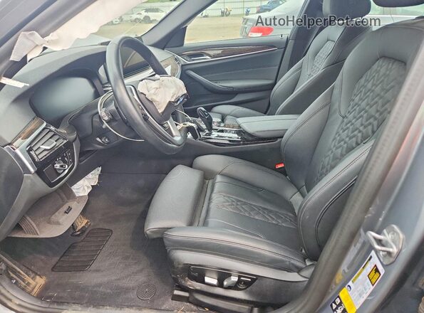 WBA73BJ09PCN32935 2023 BMW 5 SERIES Gray Вид салону спереду