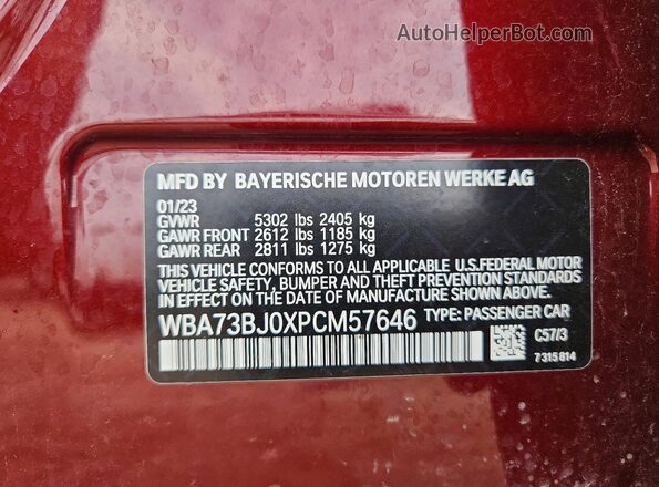 WBA73BJ0XPCM57646 2023 BMW 5 SERIES Maroon ძრავის განყოფილების ხედი
