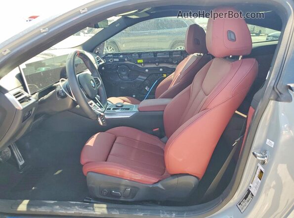 WBA73DA00TCW22917 2026 BMW M4 Gray Front interior view