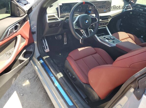 WBA73DA00TCW22917 2026 BMW M4 Gray Dashboard view