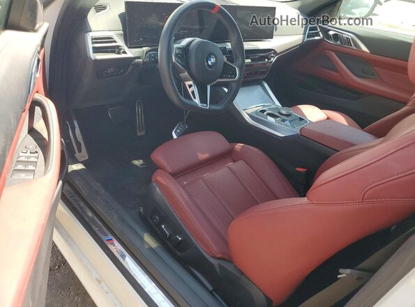 WBA73DB08SCU22591 2025 BMW M4 White Dashboard view
