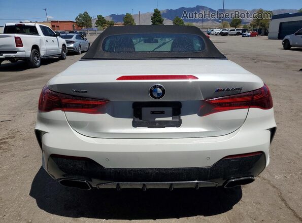 WBA73DB08SCU22591 2025 BMW M4 White Rear view