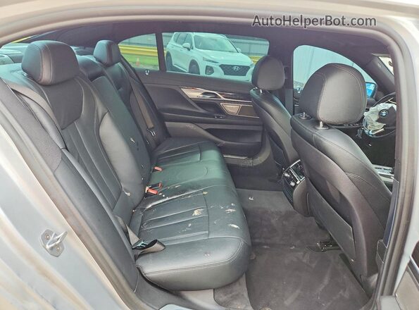 WBA7E2C50KB454272 2019 BMW 7 SERIES Silver Հետևի նստատեղերի տեսք