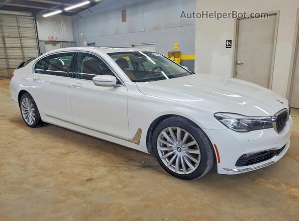 WBA7E2C53JG743146 2018 BMW 7 SERIES Белый Передняя правая четверть