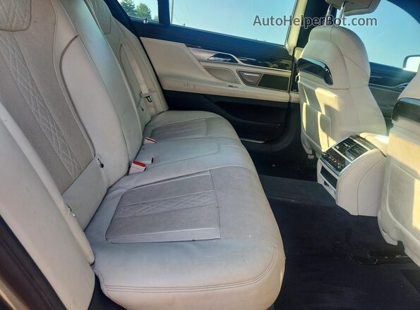 WBA7E2C58HG740107 2017 BMW 7 SERIES Gray Rear seats view