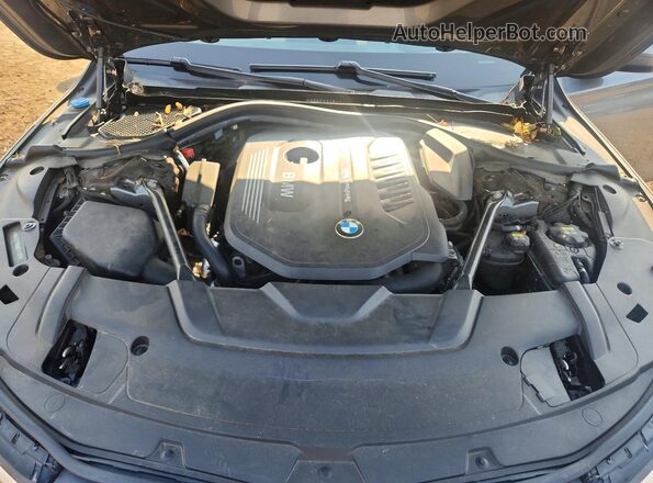 WBA7E2C58HG740107 2017 BMW 7 SERIES Gray Rear interior view