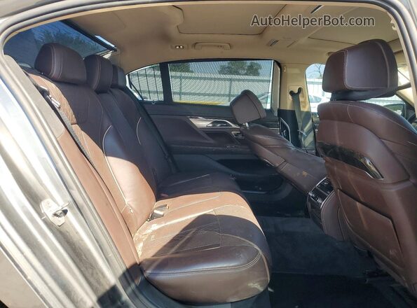 WBA7E2C5XGG504685 2016 BMW 7 SERIES Gray Հետևի նստատեղերի տեսք