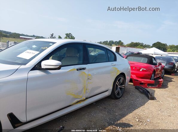 WBA7E4C57HGU99345 2017 BMW 7 SERIES White Widok z przodu