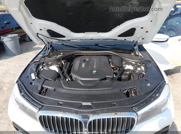 WBA7E4C57HGU99345 2017 BMW 7 SERIES White Widok z tyłu