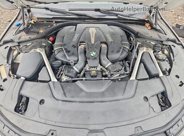 WBA7F2C55KB240004 2019 BMW 7 SERIES White Սալոնի հետևի տեսք