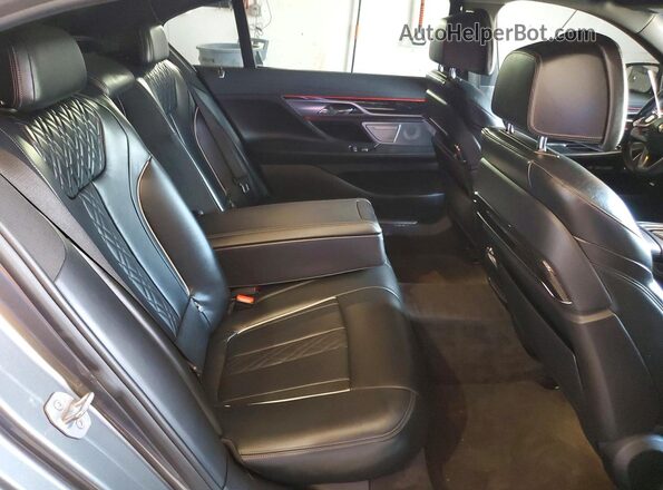 WBA7F2C59GG416790 2016 BMW 7 SERIES Черный Вид задних сидений