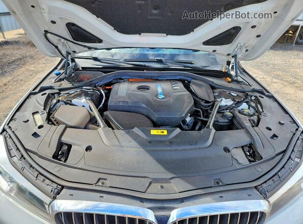 WBA7J2C55JB246298 2018 BMW 7 SERIES White Vista interior trasera