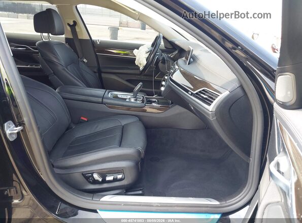 WBA7T2C02LGL17123 2020 BMW 7 SERIES Черный Вид салона спереди