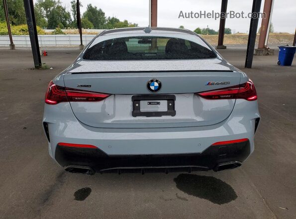 WBA83DA03VCY25498 2027 BMW M4 Gray Vista trasera