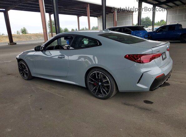 WBA83DA03VCY25498 2027 BMW M4 Gray Trasero izquierdo