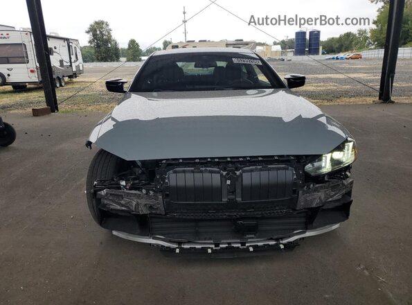 WBA83DA03VCY25498 2027 BMW M4 Gray Vista interior de 360 grados