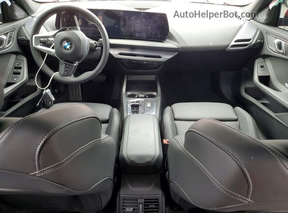WBA83GG04T7S94682 2026 BMW 2 SERIES Red წინა პანელის ხედი