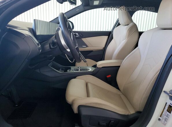 WBA83GG04T7T60079 2026 BMW 2 SERIES White Vista interior delantera