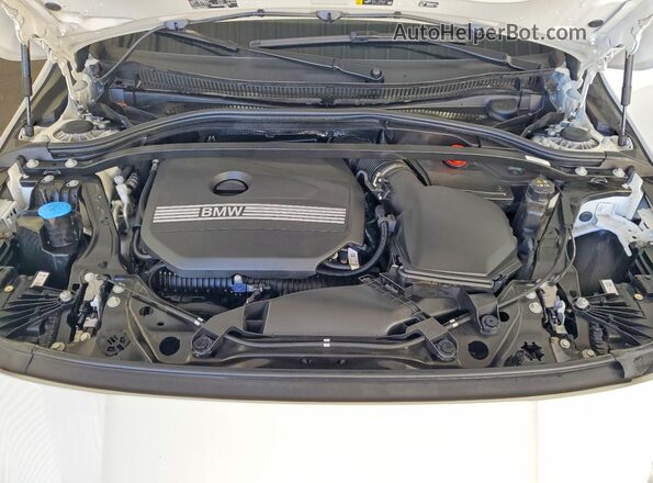 WBA83GG04T7T60079 2026 BMW 2 SERIES White Vista interior trasera