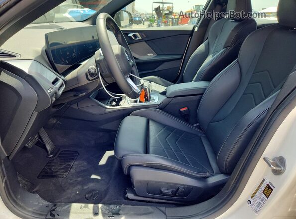 WBA83GG09T7T84216 2026 BMW 2 SERIES White Սալոնի դիմացի տեսք