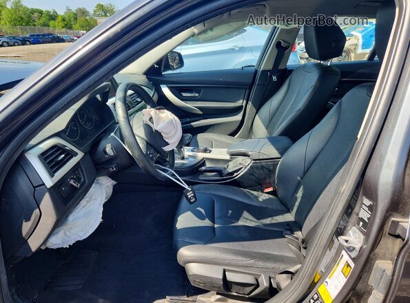 WBA8A3C51JA505465 2018 BMW 3 SERIES Серый Вид салона спереди