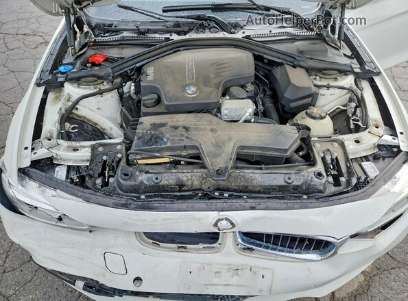 WBA8A3C53JA487132 2018 BMW 3 SERIES White Vista interior trasera