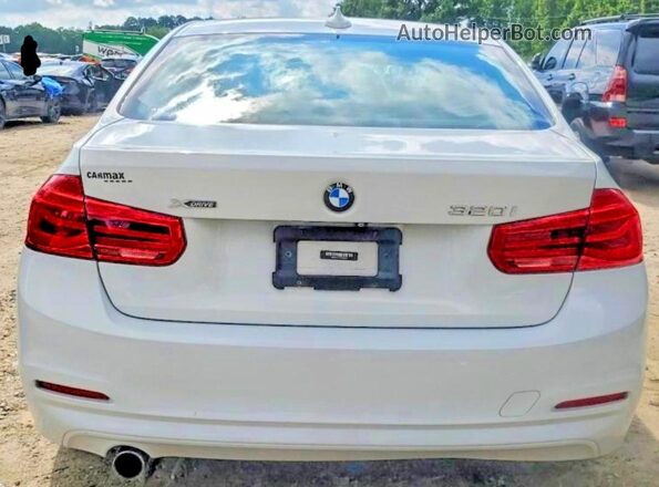 WBA8A3C54JA358767 2018 BMW 3 SERIES White უკანა ხედი