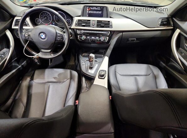 WBA8A3C55HK691192 2017 BMW 3 SERIES Black Widok deski rozdzielczej