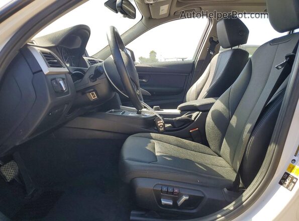 WBA8A3C5XJA487127 2018 BMW 3 SERIES White Vista interior delantera