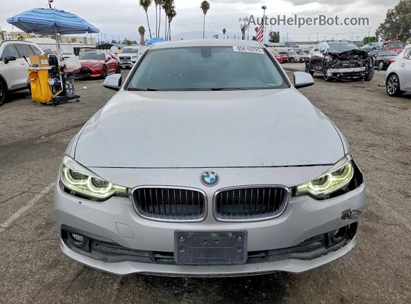 WBA8A9C50JAD27697 2018 BMW 3 SERIES Silver Вид спереду