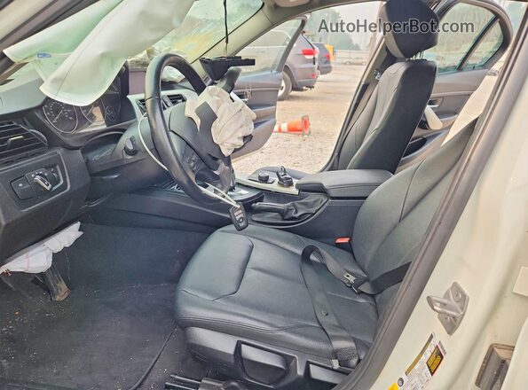 WBA8A9C50JK623147 2018 BMW 3 SERIES White Front interior view