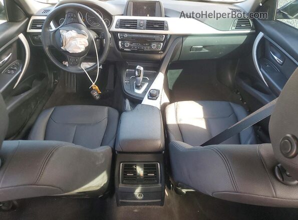 WBA8A9C59JAD28007 2018 BMW 3 SERIES Gray Widok deski rozdzielczej