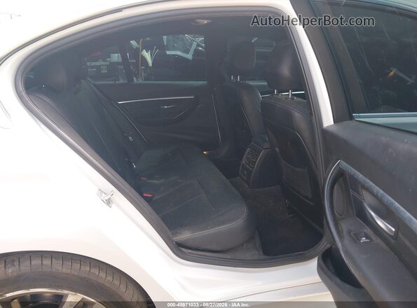 WBA8B9C36HK886023 2017 BMW 3 SERIES White Вид наклейки з VIN-кодом