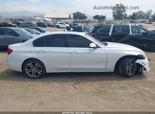WBA8B9C36HK886023 2017 BMW 3 SERIES White Вид задньої частини салону