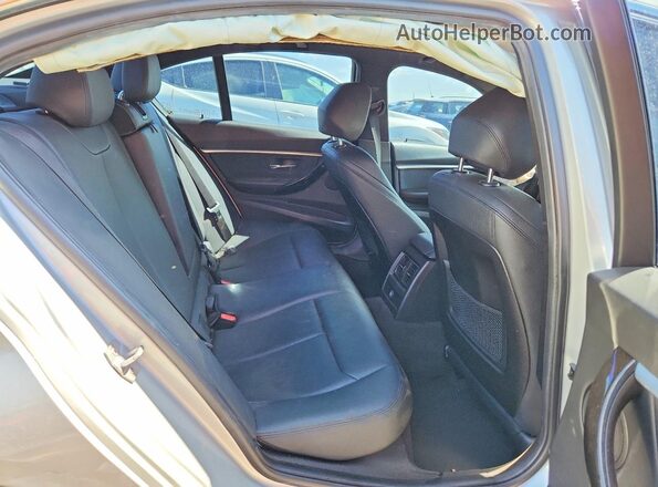 WBA8B9C50JEE83311 2018 BMW 3 SERIES Серебряный Вид задних сидений