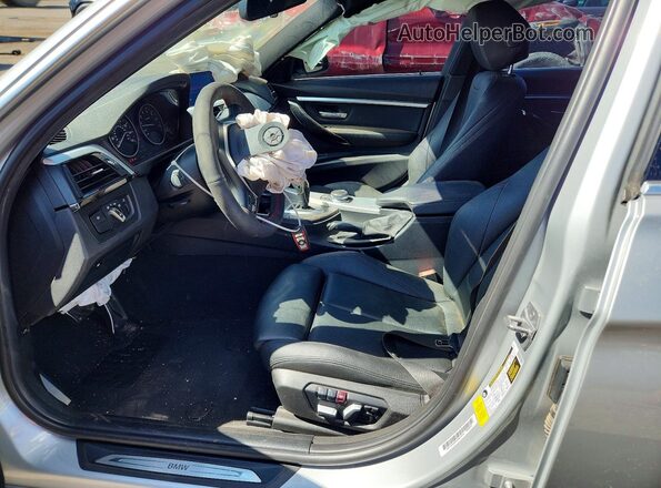 WBA8B9C50JEE83311 2018 BMW 3 SERIES Серебряный Вид салона спереди
