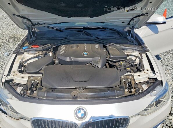 WBA8B9C52JEE82600 2018 BMW 3 SERIES White Вид задньої частини салону
