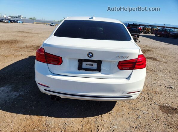 WBA8B9C54JEE81464 2018 BMW 3 SERIES White უკანა ხედი