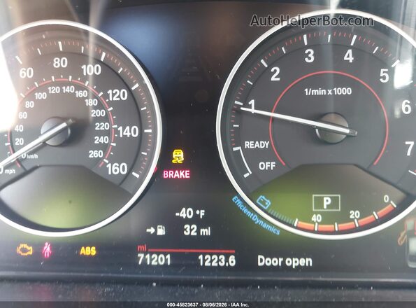 WBA8B9C57HK884587 2017 BMW 3 SERIES Silver Հետևի նստատեղերի տեսք