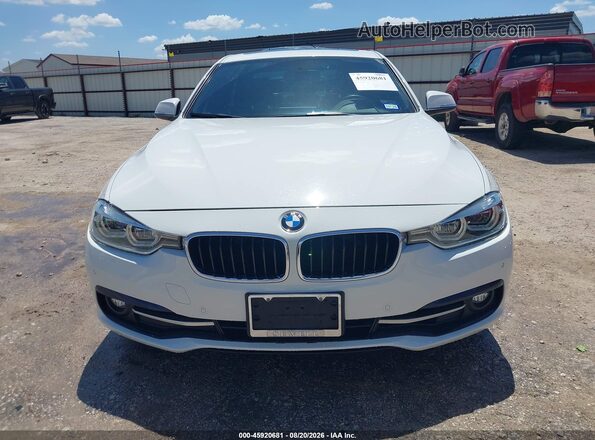 WBA8B9G33HNU54529 2017 BMW 3 SERIES White Սարքավորումների վահանակի տեսք