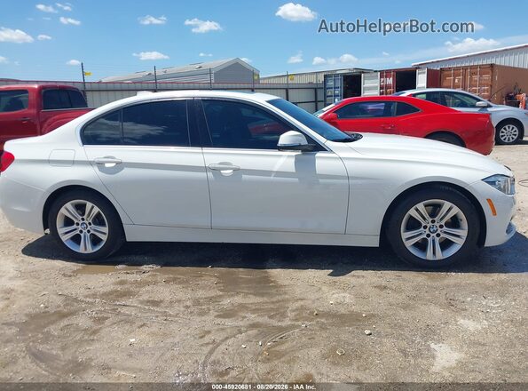 WBA8B9G33HNU54529 2017 BMW 3 SERIES White Սալոնի հետևի տեսք