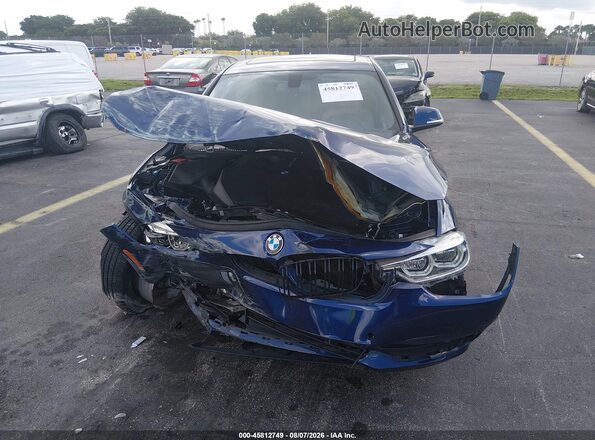 WBA8B9G52JNU97315 2018 BMW 3 SERIES Blue Instrument cluster view