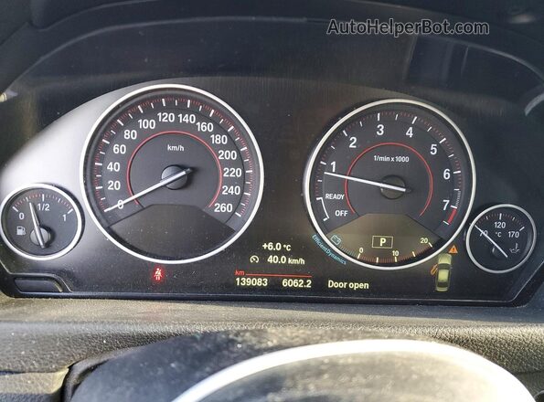 WBA8D9C50JA614946 2018 BMW 3 SERIES Black Вид щитка приладів