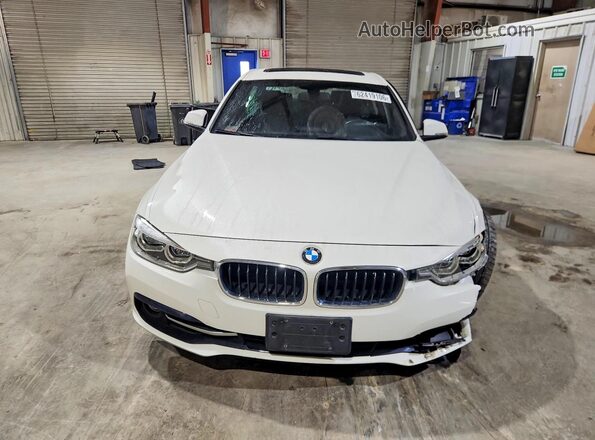 WBA8D9C51JA616575 2018 BMW 3 SERIES White Widok z przodu