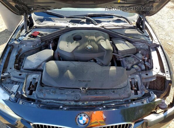 WBA8D9C5XHK677685 2017 BMW 3 SERIES Black Widok wnętrza z tyłu