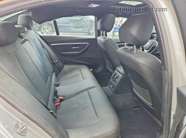 WBA8D9G51JNU71461 2018 BMW 3 SERIES Silver Rear seats view