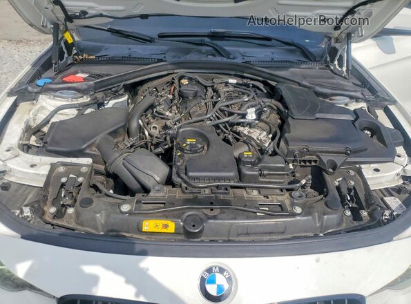 WBA8E1C50JA756812 2018 BMW 3 SERIES White Vista del compartimento del motor