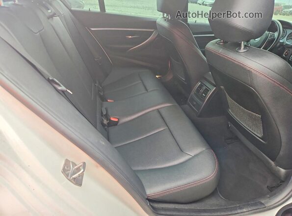 WBA8E1C50JA756812 2018 BMW 3 SERIES White Vista interior trasera