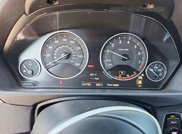 WBA8E1G51GNT99264 2016 BMW 3 SERIES Red Вид щитка приладів