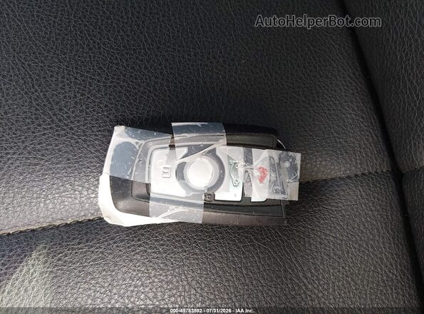 WBA8E1G52JNU89742 2018 BMW 3 SERIES Серебряный Вид панели приборов